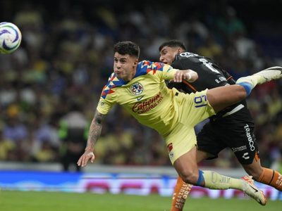América empata de último minuto 1-1 al Pachuca y avanza a las semifinales