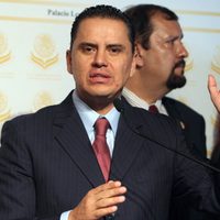 Ordenan detención de Roberto Sandoval, exgobernador de Nayarit, y de su hija