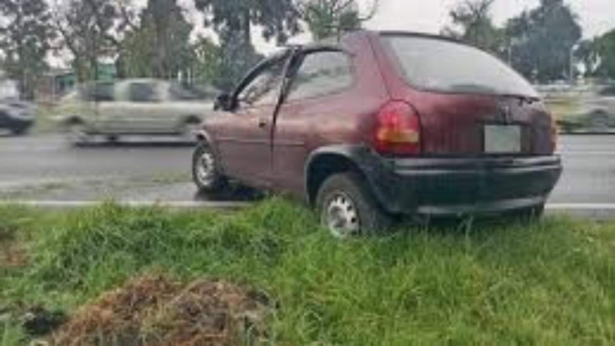 Chevy que se impactó el 12 de mayo sobre Paseo Tollocan, en Lerma, Estado de México