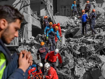 Tragedia en India: el derrumbe de un edificio en Mumbai deja más de 10 muertos