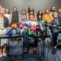 Los 17 bailarines becados del musical Malinche de Nacho Cano denuncian a la Policía por "coacciones"