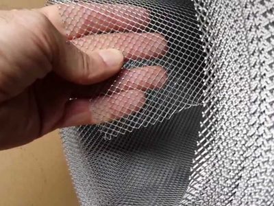 Con 1 tela metálica y pedazos de madera: creá este fabuloso contenedor para el baño o la cocina