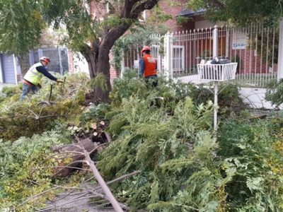 Por el temporal, cerraron accesos y caminos de montaña y piden transitar con precaución en las rutas