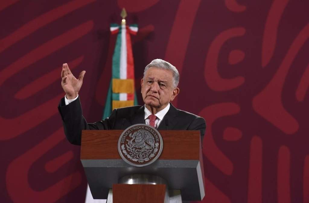 El presidente en su conferencia matutina del 25 de noviembre de 2022