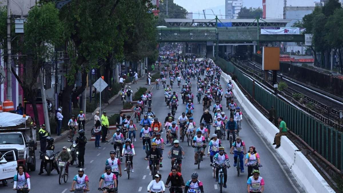 La nueva ciclopista conecta el centro con el sur de la capital a lo largo de la Calzada de Tlalpan
