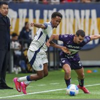 Con gol de Carrasquilla, Pumas rescatan empate 1-1 en Vancouver, en Copa de Campeones de Concacaf