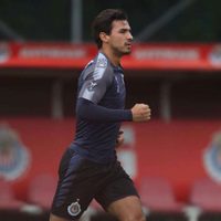 Oswaldo Alanís 'ya no cabe en Chivas”, sentencia Vergara