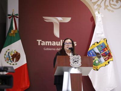 Inaugura Américo Villarreal gimnasio en Escuela Normal de Educadoras, legado de su padre