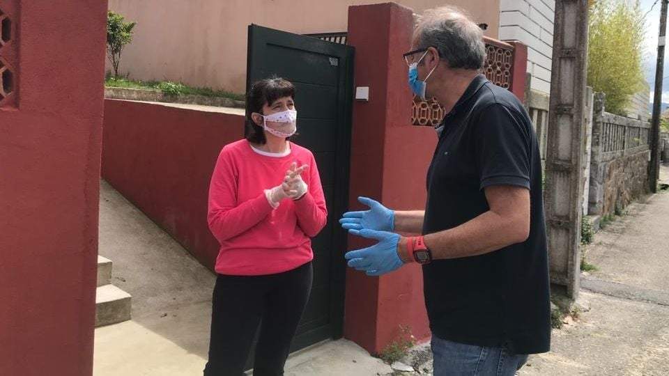 Crean mascarillas para personas sordas. Fuente: (Twitter)