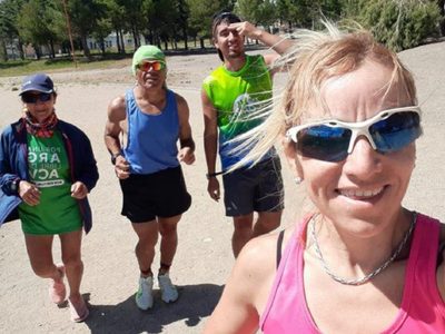 Impensada e incómoda situación vivió Roxana Flores en la pista de atletismo de Zapala