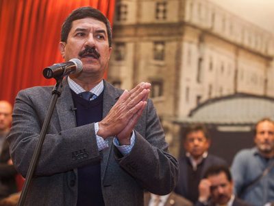 La PGR es el brazo armado del PRI para proteger a sus militantes corruptos: Corral