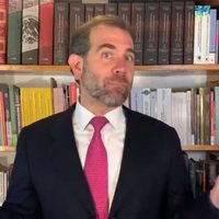 Insiste el INE: a partir del 4 de abril no deben transmitirse íntegramente las mañaneras