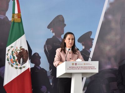 “La UNAM tiene que resolverlo”: Sheinbaum sobre presunto plagio de tesis de la ministra Esquivel
