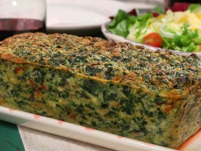 Budín de espinaca relleno: la receta más rica y con pocos ingredientes que te salva el almuerzo o cena