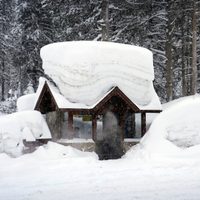 Tormenta invernal podría causar inundaciones y avalanchas en California