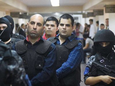 Los Monos, en el banquillo