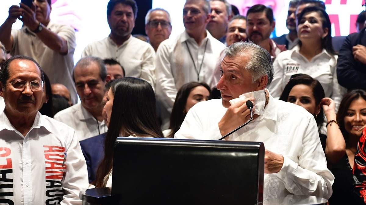 El extitular de Segob, Adán Augusto López