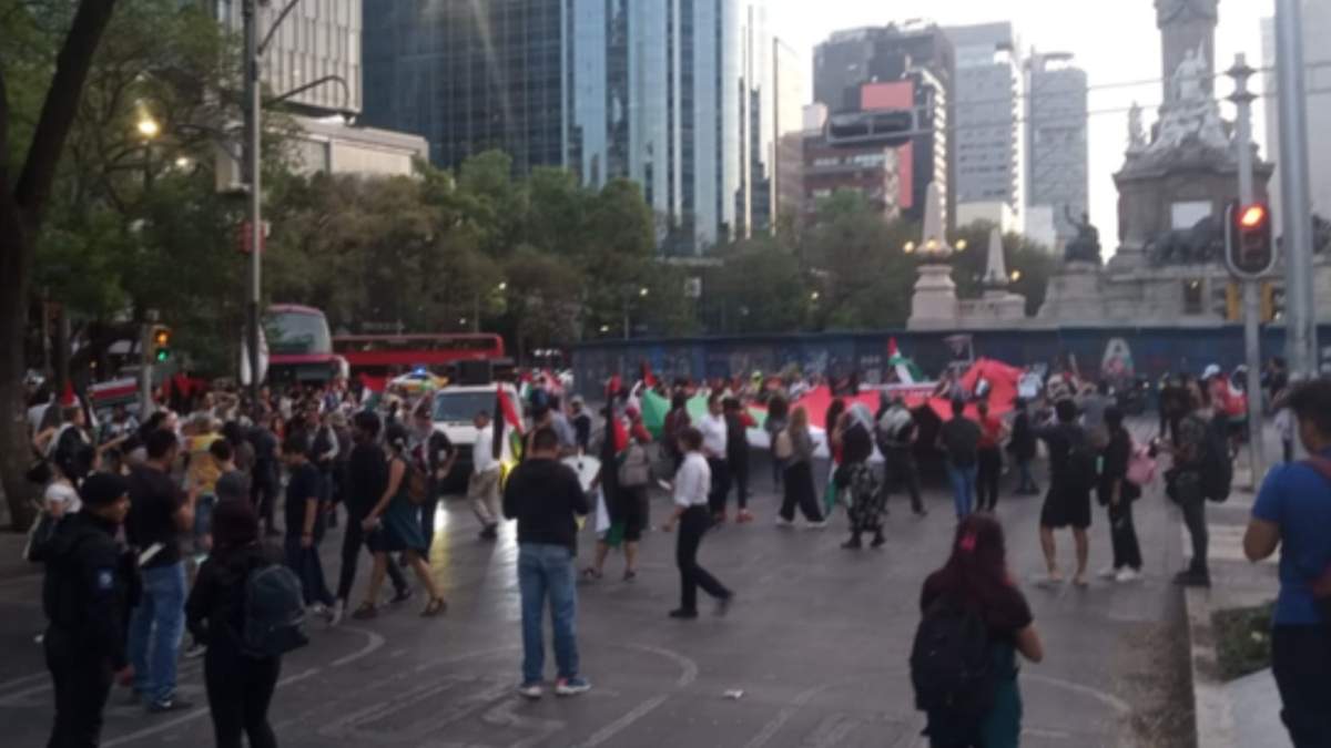 Manifestación contra guerra en Medio Oriente