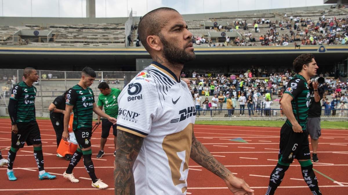 Dani Alves, en CU
