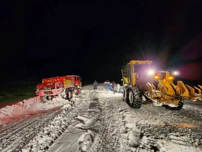 En medio de la noche, rescataron a una pareja varada por el temporal en la ruta 13