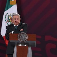 AMLO exhibe a ministros que votaron por Alfredo Gutiérrez Ortiz Mena para presidir la SCJN