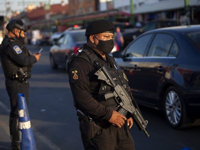 ¿Accidente o asesinato? Un hombre muere de un balazo en el rostro en Tepito