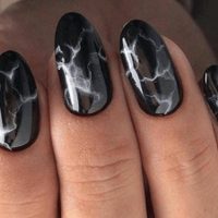 Si buscás un Nail Art discreto pero con impacto, estas 3 manicuras mármol te van a encantar