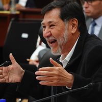 Fernández Noroña ratifica ante el INE la petición de retirar a López San Martín como moderador