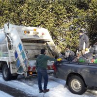 Villa Pehuenia y Moquehue: refuerzan la recolección de residuos con camionetas 4x4