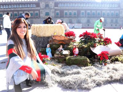 Diputados del PAN protestan con nacimiento en el Zócalo: Corte no nos quitará libertad religiosa