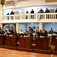 Fisura en el bloque radical por Burgoa