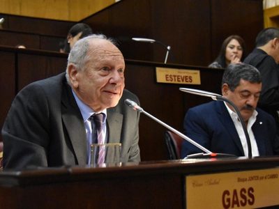 Legislatura: proyecto que beneficia a trabajadores del sector turístico