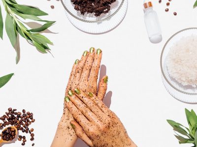 Con pocos ingredientes: así podés preparar un exfoliante casero y natural para tu piel, sin salir de casa