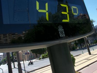 “En verano hace calor, pero este calor no es normal”: una nueva ola azota a España y Francia