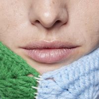 Labios partidos en invierno: rompemos los mitos que empeoran el problema y te aconsejamos qué es lo mejor