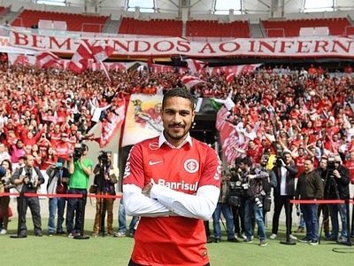 Ameal confirmó qué pasará con la llegada de Paolo Guerrero a Boca
