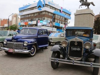 Viaje en el tiempo: El Balcón del Valle recibe una imperdible exposición de Autos Antiguos