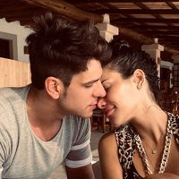 Entre viajes soñados y costosos regalos, nadie frena a la pareja de Diego Matamoros y Carla Barber