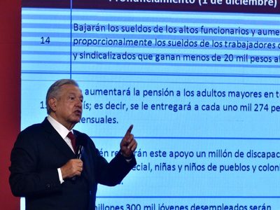AMLO lanza nuevas críticas al 'círculo rojo”: vive en las nubes y no tiene contacto con el pueblo