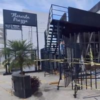 Incendian plaza comercial por cobro de piso en San Andrés Cholula, Puebla