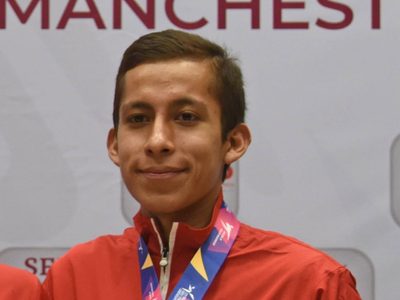 Psicóloga de la Conade lleva a “jurar” a la Basílica a taekwondista que no calificó a París