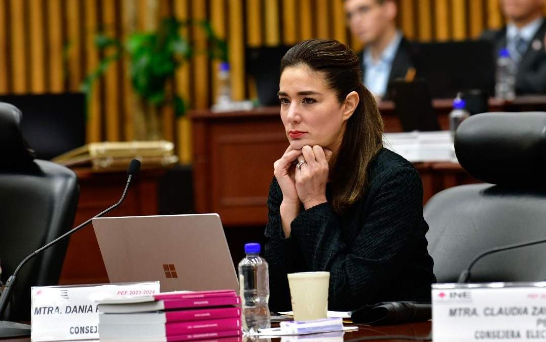 La consejera del INE, Dania Ravel, una de las que voto "por error" contra el acuerdo de paridad de género