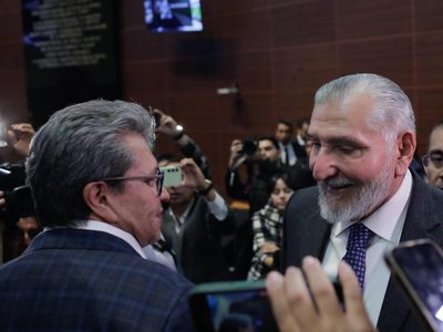 Somos amigos: Ricardo Monreal tras reencontrarse con Adán Augusto López en el Senado