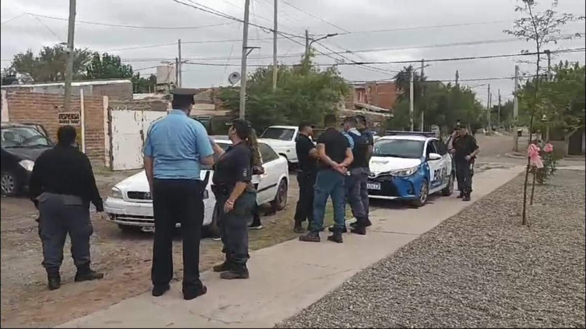 Imágenes del operativo en Villa Ceferino