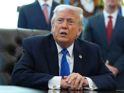 Trump negocia con los demócratas para evitar un cierre del gobierno