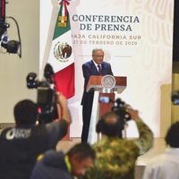 López Obrador anuncia construcción de termoeléctrica en Baja California Sur