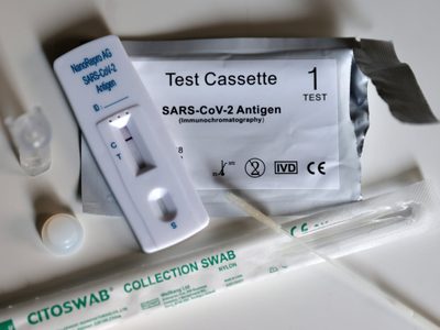 Cómo se aplicarán en las farmacias neuquinas los autotest de coronavirus