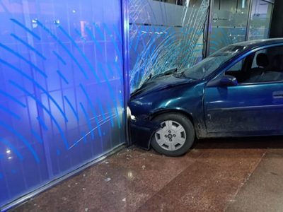 La Fiscalía le aplicó la prisión preventiva al hombre que chocó su auto contra el Banco Nación de Rosario