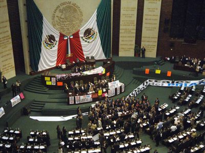 Sigue el chapulineo en San Lázaro: se van al PRI dos diputados del PVEM