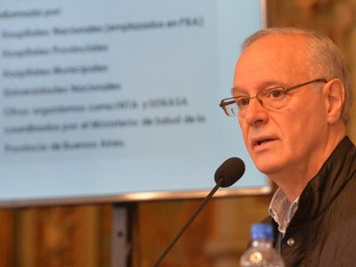 Gollan advirtió la vigencia de “los peligros” del coronavirus y anticipó medidas